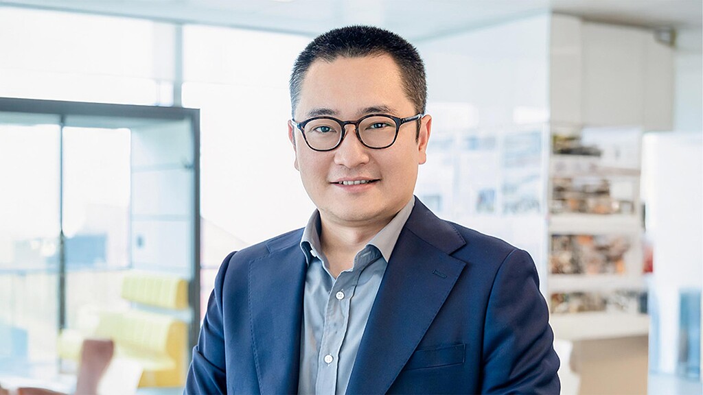 Eric Liao headshot