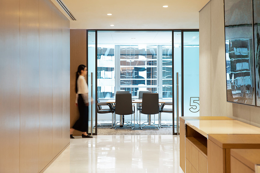 A person standing in a room.